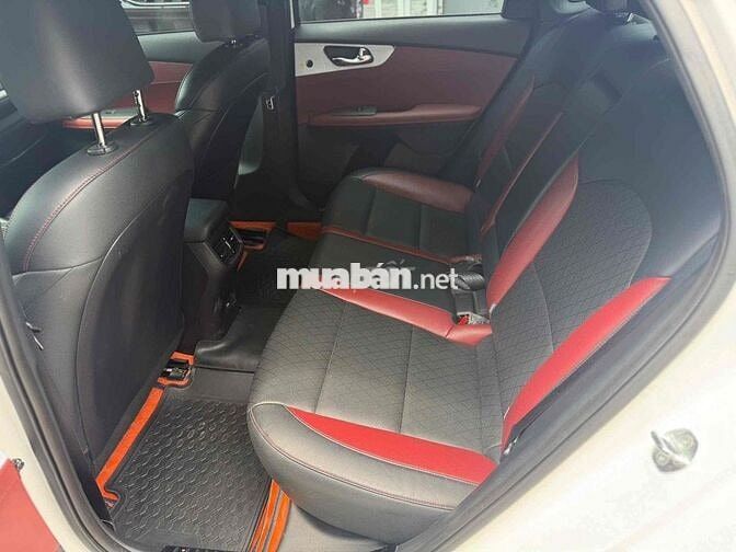 Kia K3 Premium 2.0 AT 2025 Trắng cam360 màn androi