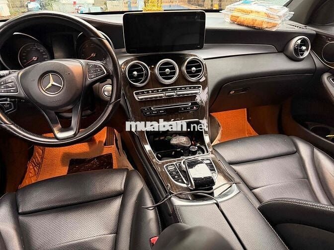 Mercedes-Benz GLC200 2018 Đen 160000 km