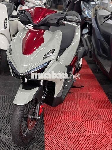 AB160 ABS 2026 Chính Chủ Xám đỏ 200KM siêu lướt💥