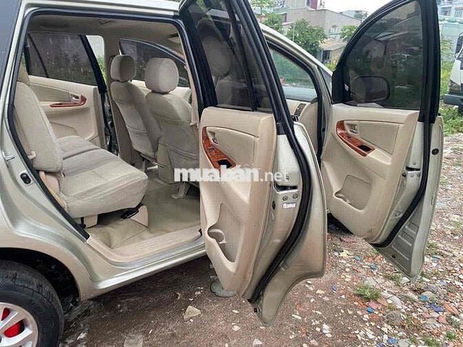 Toyota Innova 2007 Số sàn Vàng cát