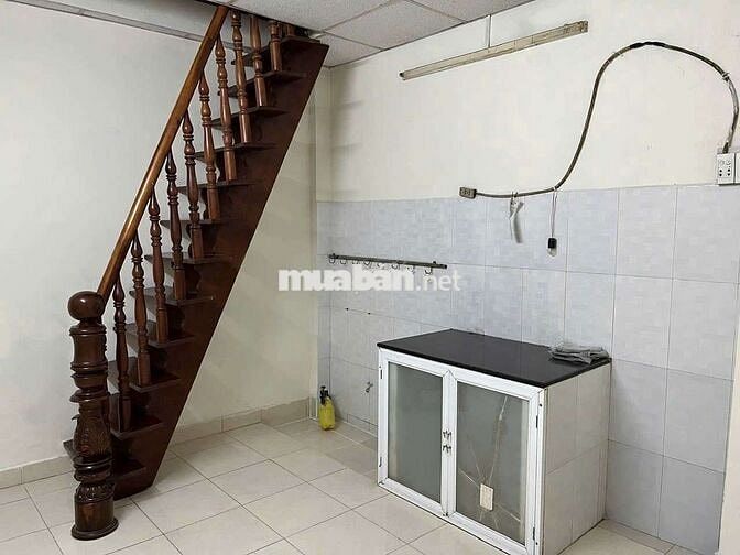 cần cho thuê nhà ở hoặc làm xưởng