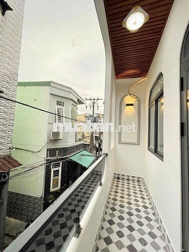 BÁN GẤP NHÀ MỚI ĐẸP - TRUNG TÂM QUẬN 6 - DT 4,2 x 13M, 3 TẦNG.