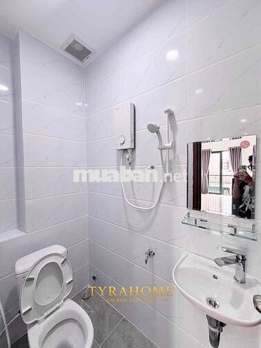 Căn Hộ Mới 100% Free Tiền Nhà Thág 7 Có Thang Máy Phòng Balcony Thoáng