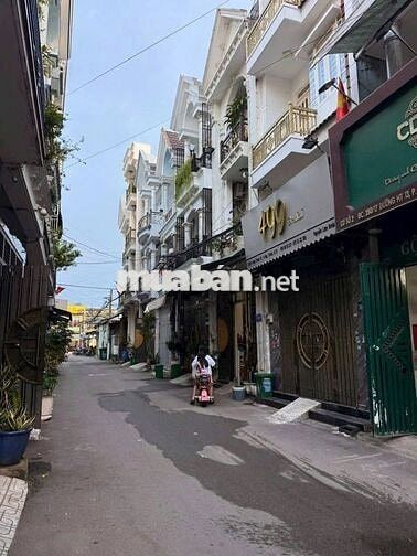 CHO THUÊ NHÀ 3 LẦU ĐẸP HẺM ĐƯỜNG HT13 PHƯỜNG HIỆP THÀNH Q12