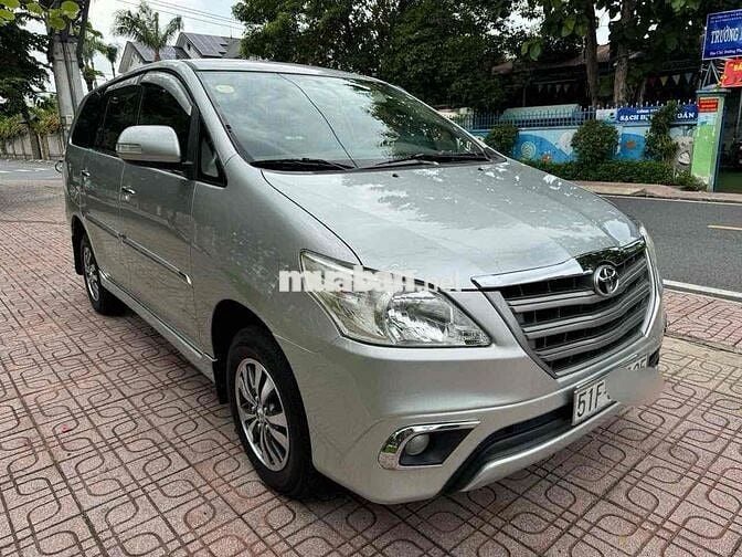 Toyota Innova 2016 2.0E - 86 km