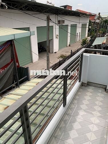 Cho thuê nhà 2PN 2WC gần Ngã Tư Ga, mới sửa, giá 6 triệu