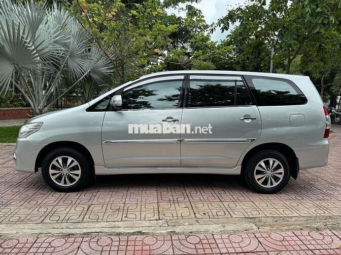 Toyota Innova 2016 2.0E - 86 km