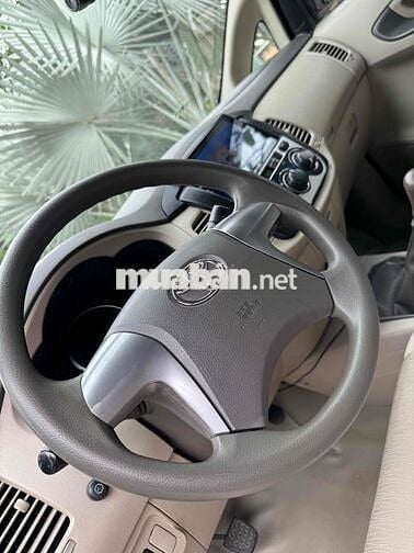 Toyota Innova 2016 2.0E - 86 km