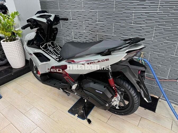 Honda Air Blade 160 ABS 2025 Trắng đỏ 70km