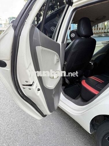 Kia Morning MT 1.2 2015 Số sàn Trắng