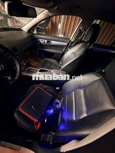Mercedes-Benz C-Class Trắng 142.357 km