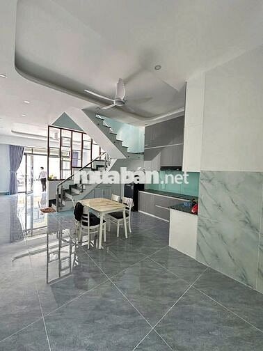 Bán nhà mặt tiền DT747 đối diện KCN Nam Tân Uyên Bình Dương 