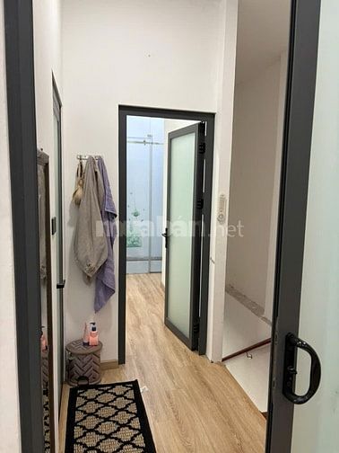 CĂN 1: BÁN NHÀ HẺM 4M LẠC LONG QUÂN, P.3, Q.11, 5.5 TỶ.