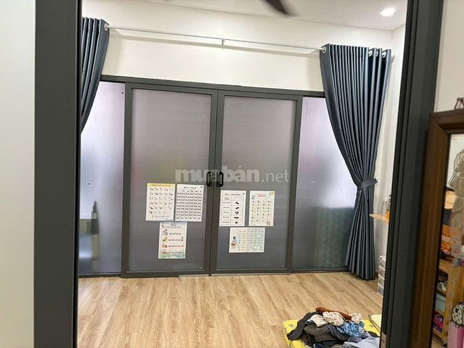 CĂN 1: BÁN NHÀ HẺM 4M LẠC LONG QUÂN, P.3, Q.11, 5.5 TỶ.