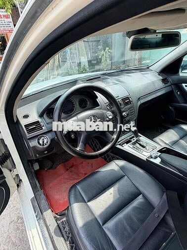 Mercedes-Benz C-Class Trắng 142.357 km