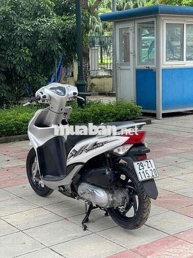 Honda Vision 110 FI Bạc Việt Nam