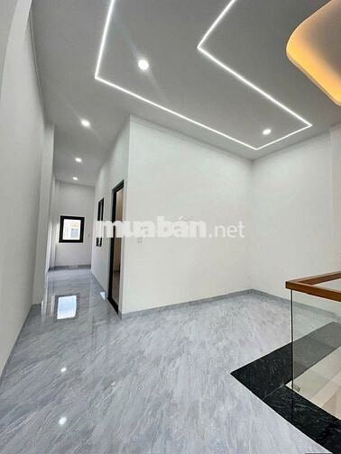 Bán nhà 1 trệt 1 lầu ngay chợ Tân Hiệp Tân Uyên Bình Dương
