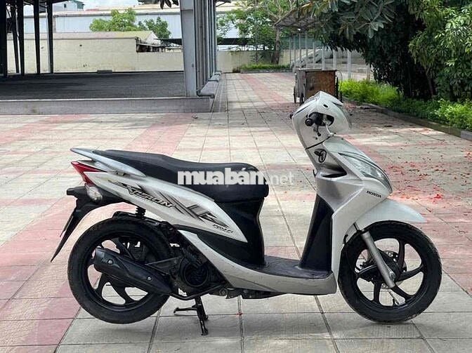 Honda Vision 110 FI Bạc Việt Nam