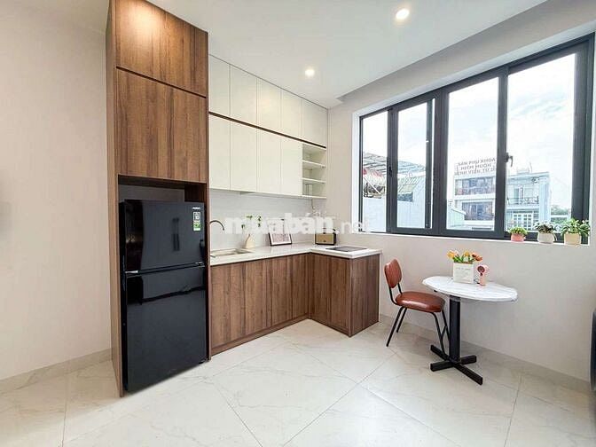 STUDIO NGAY TRUNG TÂM THIẾT KẾ TONE GỖ, GẦN Q4,Q1