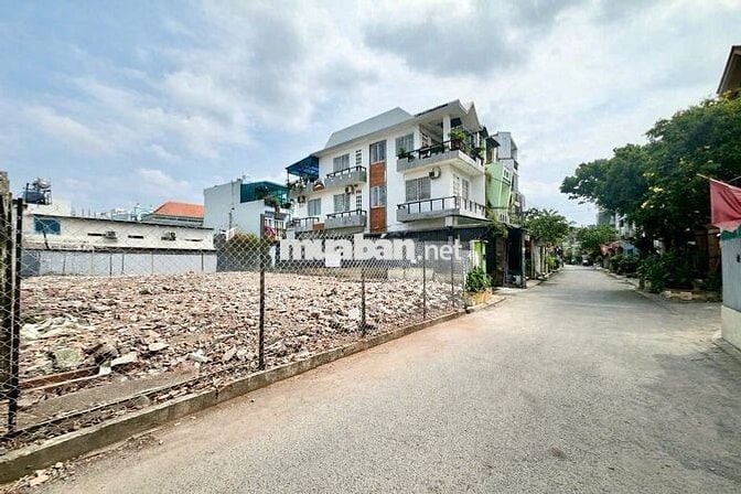 BÁN LÔ ĐÂT NGAY MẶT TIỀN ĐƯỜNG 18, XÂY DỰNG CAO, THUẬN TIỆN ĐI PVĐ