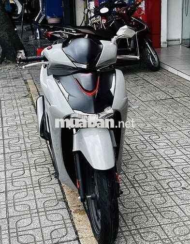 Honda SH 160i ABS 2026 Xám 591 km