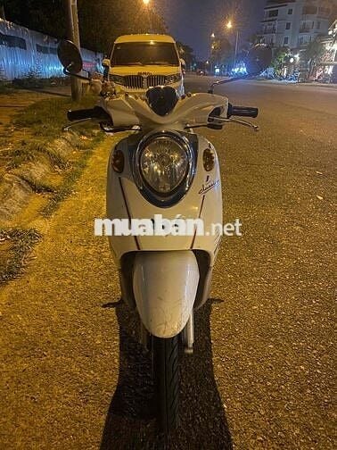 Yamaha Mio Trắng Nữ