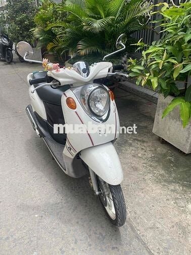 Yamaha Mio Trắng Nữ