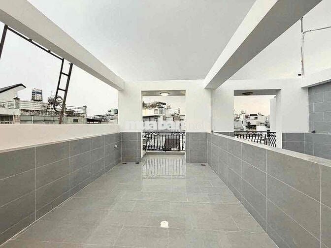 45m2 vuông vức, Nhà mới,Xe Hơi Vào Nhà, Đường Lê Lợi