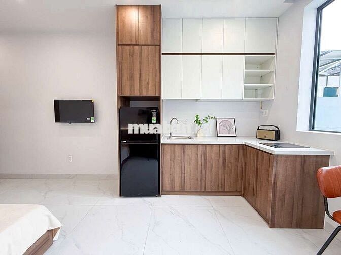 STUDIO NGAY TRUNG TÂM THIẾT KẾ TONE GỖ, GẦN Q4,Q1