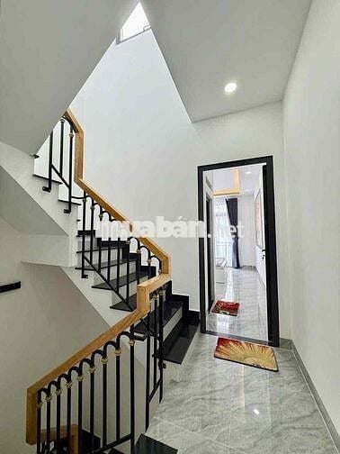 45m2 vuông vức, Nhà mới,Xe Hơi Vào Nhà, Đường Lê Lợi