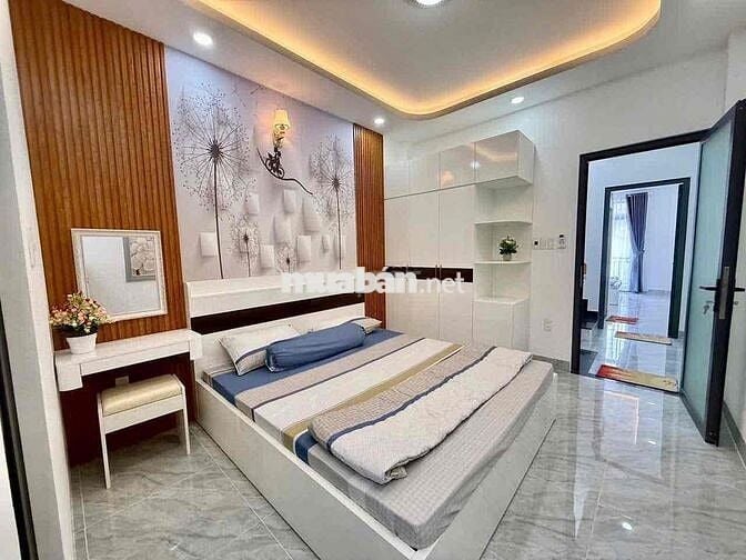 45m2 vuông vức, Nhà mới,Xe Hơi Vào Nhà, Đường Lê Lợi