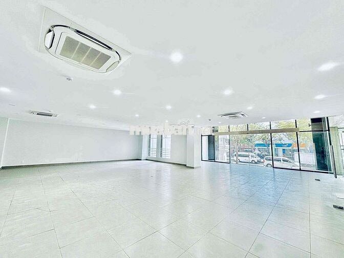 CHO THUÊ TOÀ BUIDING 3.100M2  MỚI XÂY DỰNG QUẬN 3 