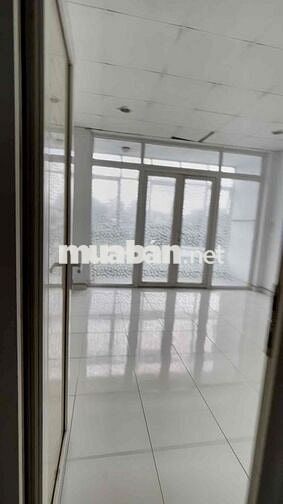 Cho thuê nhà 3 tầng mặt tiền Trần Xuân Soạn Q.7