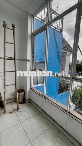 Cho thuê nhà 3 tầng mặt tiền Trần Xuân Soạn Q.7