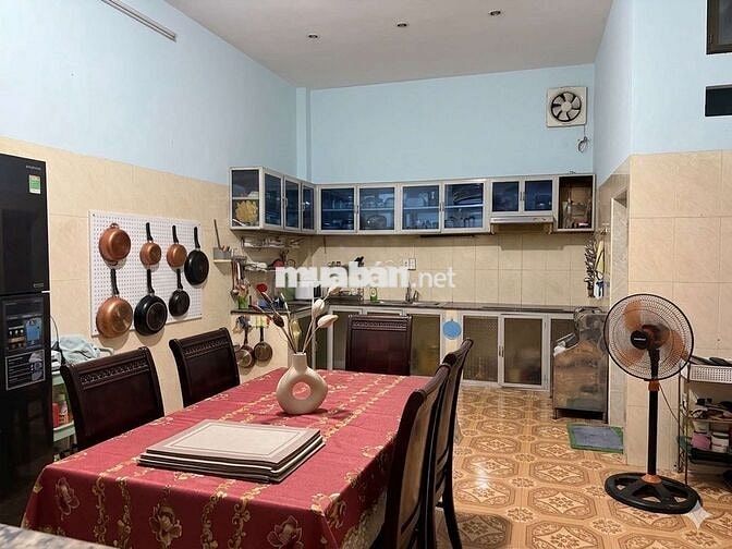 ANH CHỊ VỪA Ở VỪA KD NÊN LẤY CĂN NÀY Ạ, MT ĐHT 11 (5X20) GIÁ HƠN 9TỶ 