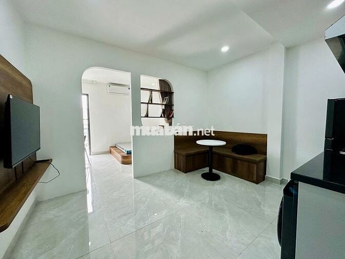 CHDV mới 100% ngay cách UEH 300m, trung tâm Q10 Gần HUFLIT Hoa Sen BKU