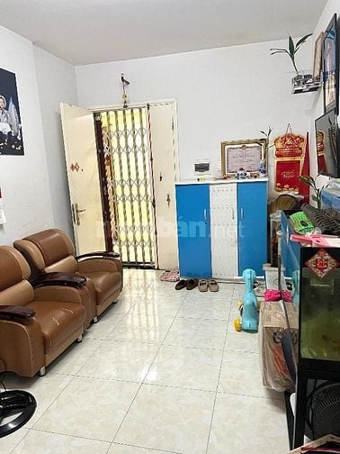 cần bán gấp căn hộ 2PN , 1toilet 2tỷ030 còn thương lượng