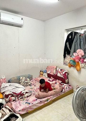 cần bán gấp căn hộ 2PN , 1toilet 2tỷ030 còn thương lượng