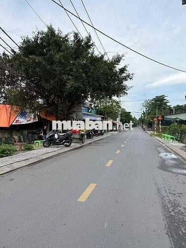 đất mt nguyễn thị đành . 400m2 thổ cư 200m2. 10,5tỷ tl