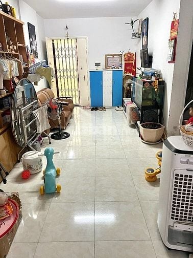 cần bán gấp căn hộ 2PN , 1toilet 2tỷ030 còn thương lượng