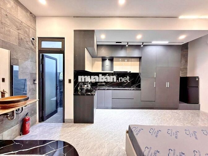 Cho thuê căn hộ studio gần biển, gần Hòn Chồng phía Bắc Nha Trang