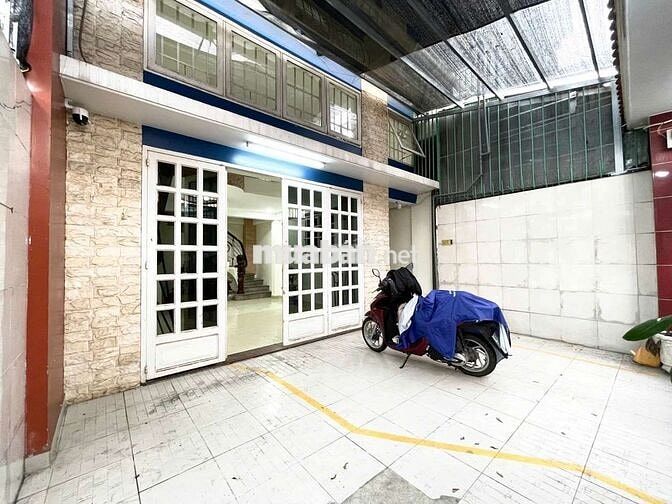 NHÀ 3 LẦU 170m2 GIÁ RẺ NGAY CVPM, TÔ KÝ, TIỆN ĐI GÒ VẤP 