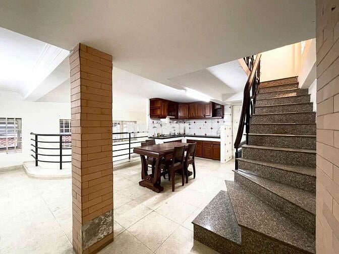 NHÀ 3 LẦU 170m2 GIÁ RẺ NGAY CVPM, TÔ KÝ, TIỆN ĐI GÒ VẤP 