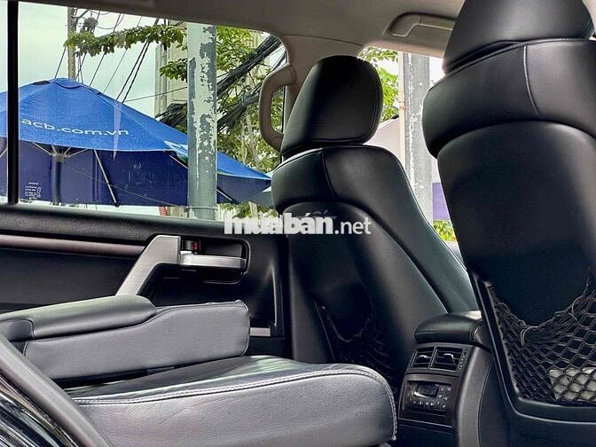 Toyota Land Cruiser VX 2016 4.6 V8 Đen 1Chủ