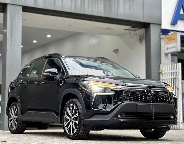 Siêu lướt Toyota Corolla Cross 1.8V 2025 Đen 8.000