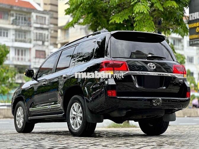 Toyota Land Cruiser VX 2016 4.6 V8 Đen 1Chủ