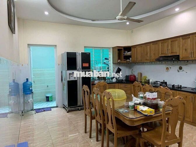 Cần Cho thuê nhà dân cư AN sương DT 4,5 x20 1 trệt 2Lầu 4PN giá 19  tr