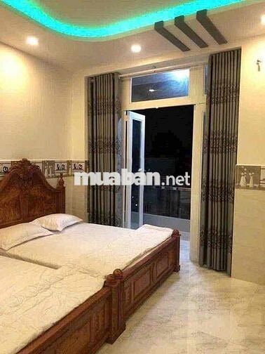 CHO THUÊ NHÀ - MT VĨNH KHÁNH - QUẬN 4 - DT: 7 x 14m - KC: Trệt, 4 Lầu,