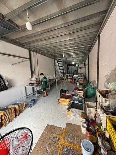 CĂN 1: CHO THUÊ KHO-XƯỞNG HẺM 8M(XT) MÃ LÒ, P.B.T.Đ, Q.BT, 20TR.