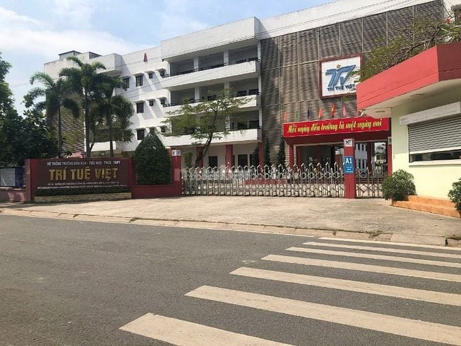Cần bán đất thổ cư, SHR, 300m2, mt đường Phan Văn Hớn, HCM